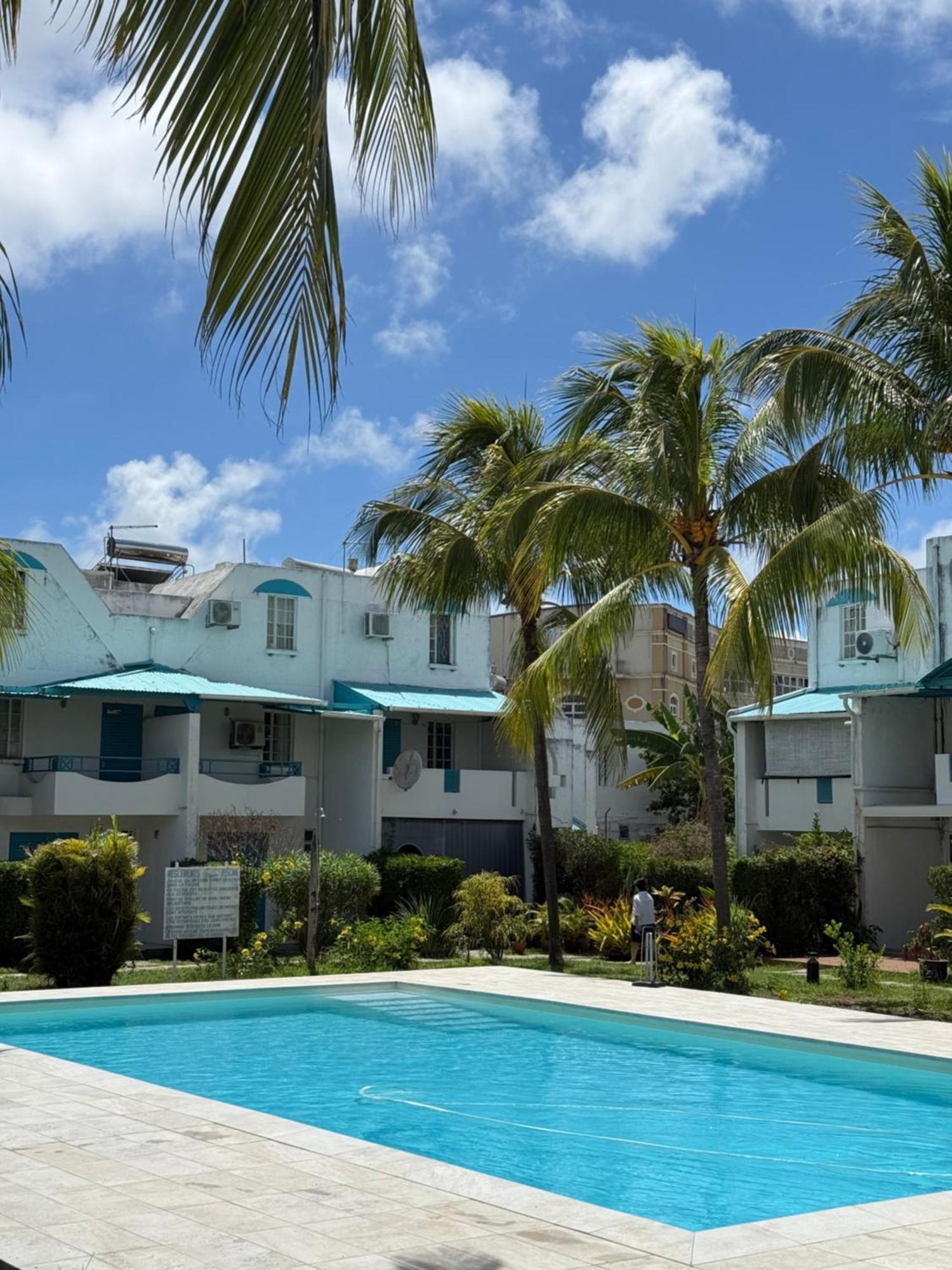 Bleu Des Zil Lägenhet Grand Baie Exteriör bild